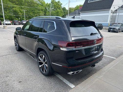 2025 Volkswagen Atlas 2.0T SEL Premium R-Line 4MOTION
