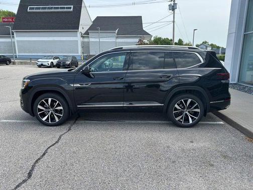 2025 Volkswagen Atlas 2.0T SEL Premium R-Line 4MOTION