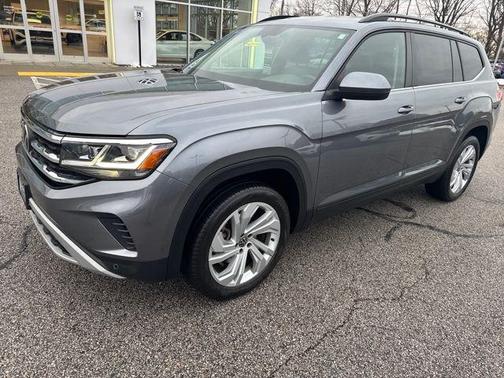 2022 Volkswagen Atlas 2.0T SE w/Technology 4MOTION