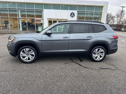 2022 Volkswagen Atlas 2.0T SE w/Technology 4MOTION