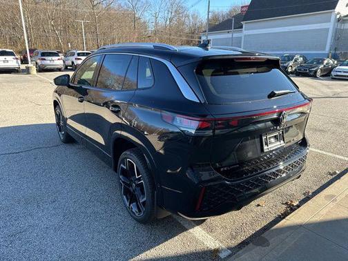 2026 Volkswagen Tiguan 2.0T SEL R-Line 4MOTION