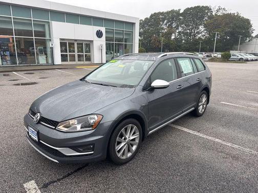 2017 Volkswagen Golf Alltrack TSI SE