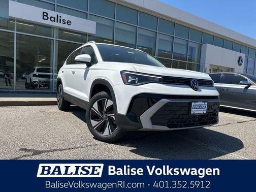 Pure White 2026 Volkswagen Taos SE