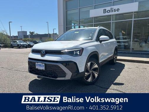 Pure White 2026 Volkswagen Taos SE