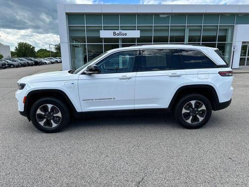 Bright White Clearcoat 2023 Jeep Grand Cherokee 4xe Base