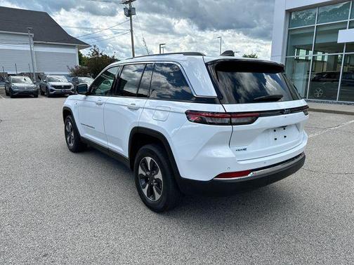 Bright White Clearcoat 2023 Jeep Grand Cherokee 4xe Base