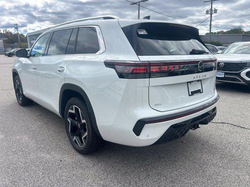 Opal White Pearl 2027 Volkswagen Atlas SEL R-Line