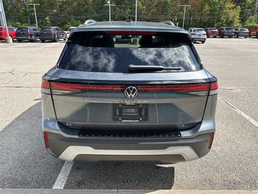 2025 Volkswagen Tiguan 2.0T SE 4MOTION