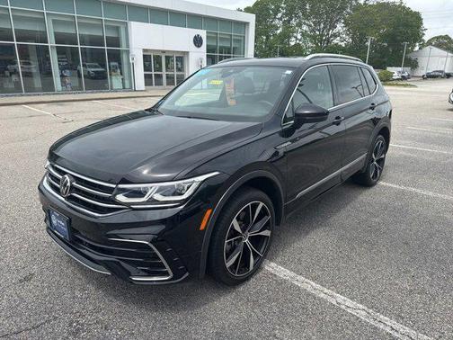 2022 Volkswagen Tiguan 2.0T SEL R-Line 4MOTION