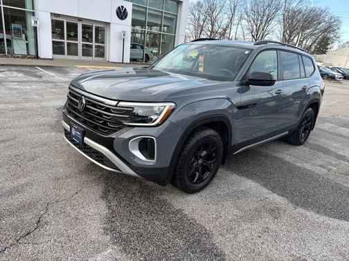 2024 Volkswagen Atlas 2.0T SE w/Technology 4MOTION