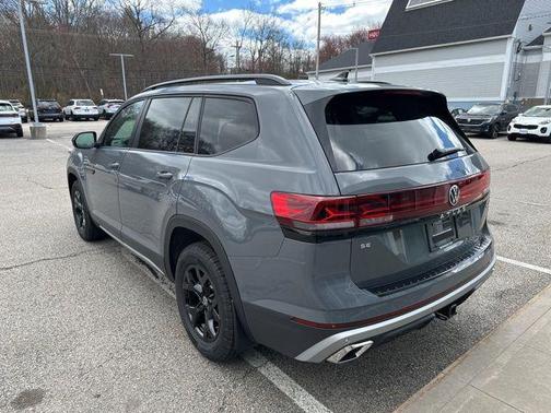 pure gray 2026 Volkswagen Atlas Peak Edition