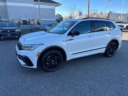 2022 Volkswagen Tiguan 2.0T SE R-Line Black 4MOTION