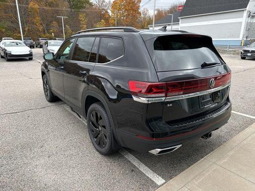 2026 Volkswagen Atlas 2.0T SE w/Technology 4MOTION