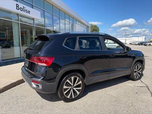 Deep Black 2023 Volkswagen Taos 1.5T SE
