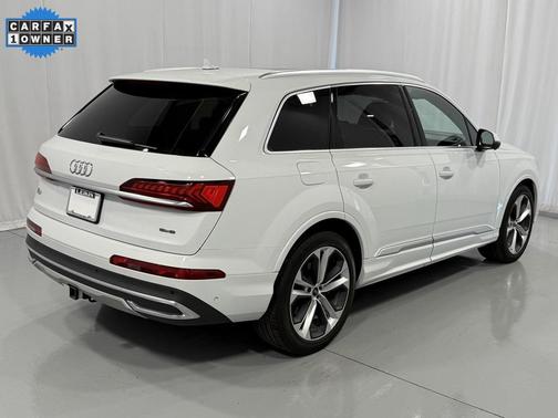2021 Audi Q7 55 Prestige