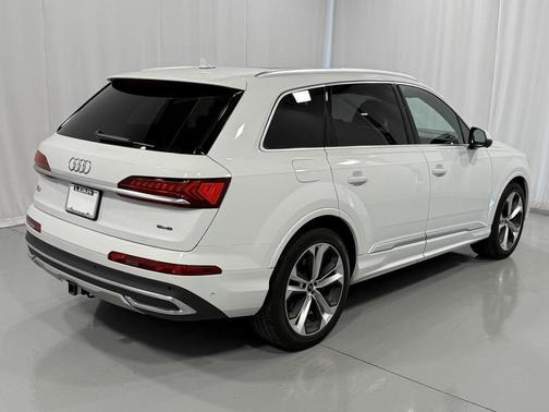 2021 Audi Q7 55 Prestige