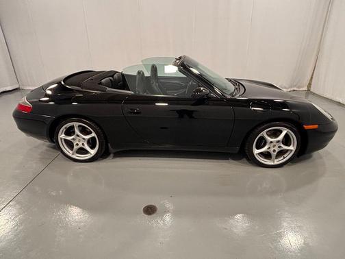 2001 Porsche 911 Carrera