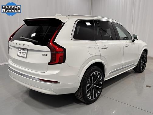2025 Volvo XC90 B5 Plus 7-Seater