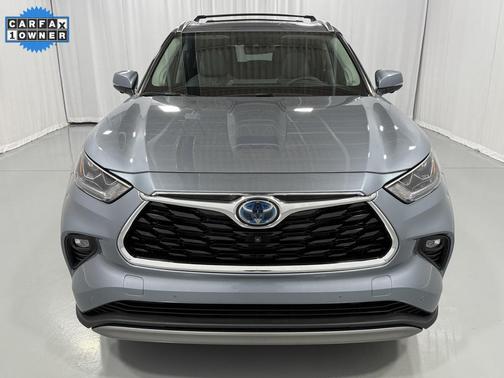 2023 Toyota Highlander Hybrid Platinum
