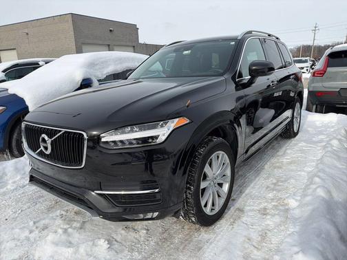 2018 Volvo XC90 T6 Momentum