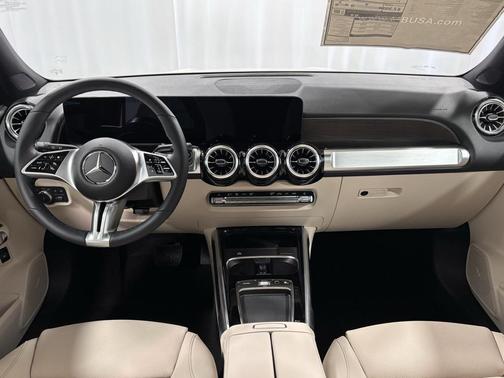 2026 Mercedes-Benz GLB 250 4MATIC