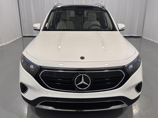 2022 Mercedes-Benz EQB 300 4MATIC