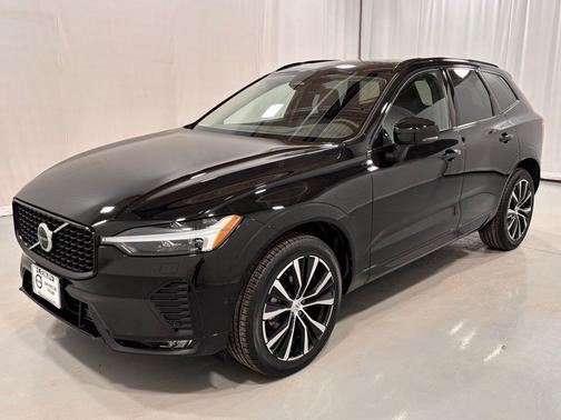 2025 Volvo XC60 B5 Plus