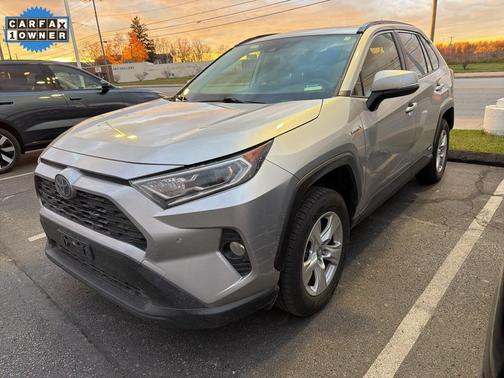 2019 Toyota RAV4 Hybrid XLE