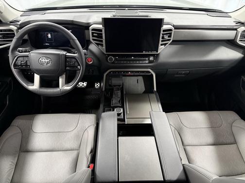 2023 Toyota Sequoia SR5