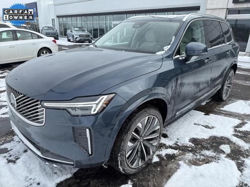 2025 Volvo XC90 B6 Ultra