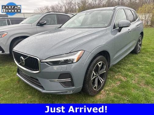 2022 Volvo XC60 B5 Momentum