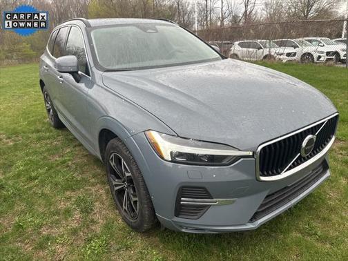 2022 Volvo XC60 B5 Momentum