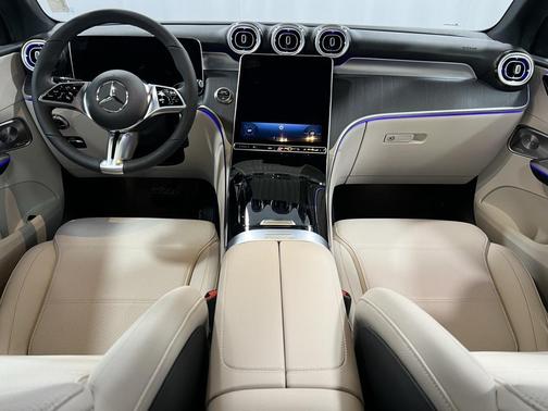 2025 Mercedes-Benz GLC 300 4MATIC