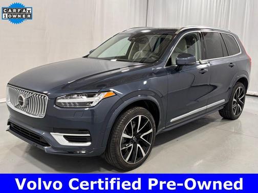 2023 Volvo XC90 B5 Plus