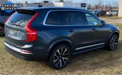 2023 Volvo XC90 B5 Plus