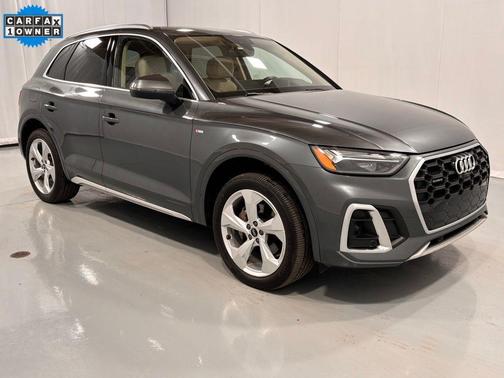 2022 Audi Q5 45 S line Premium Plus