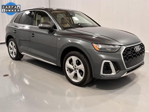 2022 Audi Q5 45 S line Premium Plus