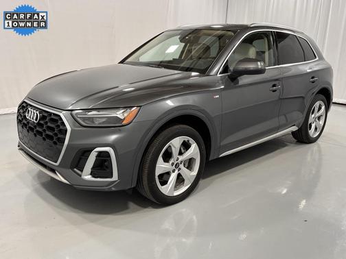2022 Audi Q5 45 S line Premium Plus