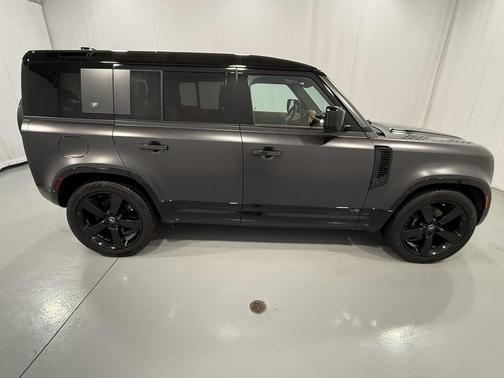 2024 Land Rover Defender 110 P525 Carpathian Edition