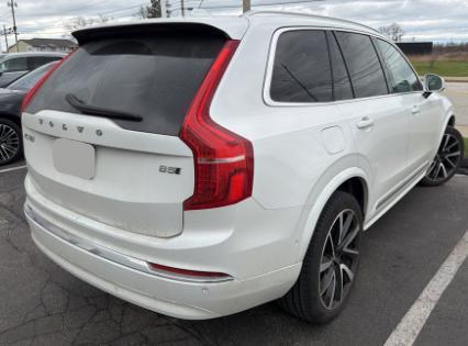 Crystal White Metallic 2024 Volvo XC90 B5 Plus Bright Theme