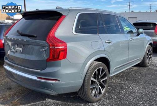2023 Volvo XC90 B5 Plus