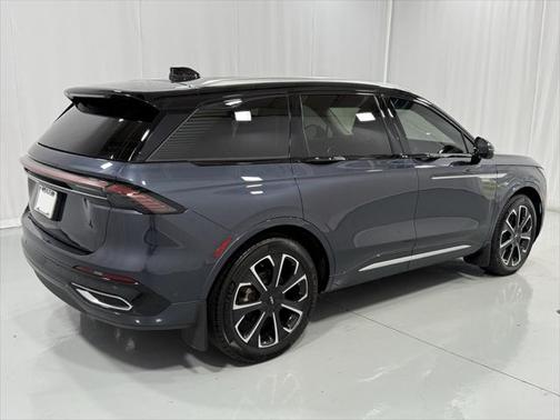 2024 Lincoln Nautilus Reserve
