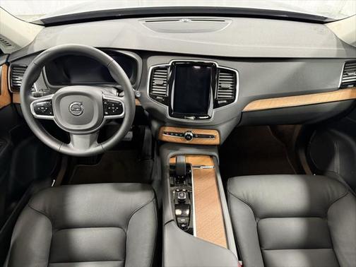 2023 Volvo XC90 B6 Plus 7-Seater