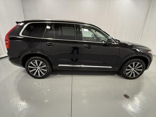 2023 Volvo XC90 B6 Plus 7-Seater