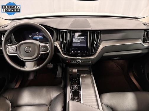 2025 Volvo XC60 B5 Core