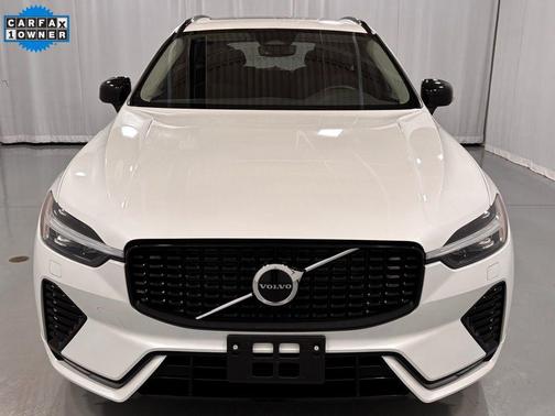 2025 Volvo XC60 B5 Core