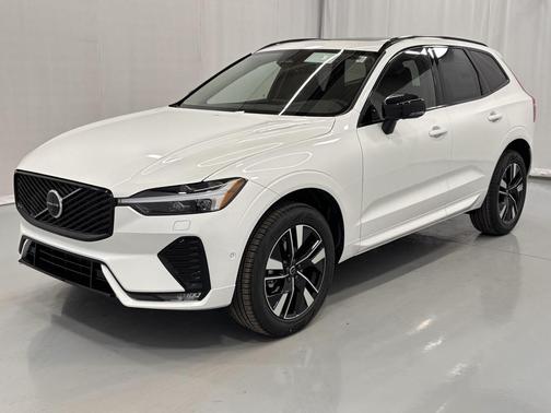 2025 Volvo XC60 B5 Plus