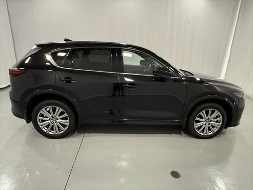 2023 Mazda CX-5 Signature