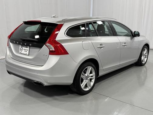 2015 Volvo V60 T5 Premier