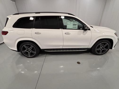 2026 Mercedes-Benz GLS 450 4MATIC